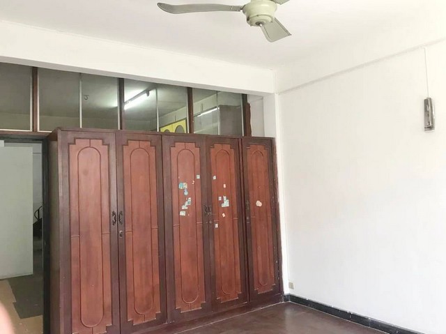 ให้เช่าอาคารพาณิชย์ 3.5 ชั้น ทำเลสุขสวัสดิ์31/1 ใกล้ถนนใหญ่เพียง80เมตร