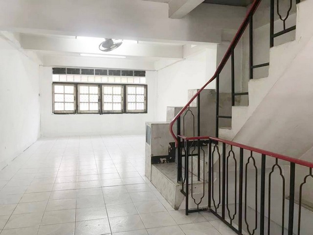 ให้เช่าอาคารพาณิชย์ 3.5 ชั้น ทำเลสุขสวัสดิ์31/1 ใกล้ถนนใหญ่เพียง80เมตร