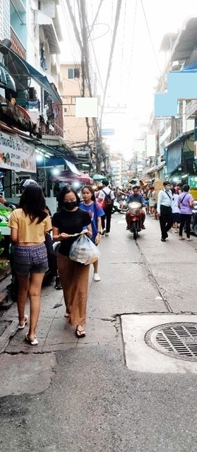 เพชรบุรี1-15 แอร์พอร์ตลิงค์ พญาไท ตึกแถวให้เช่า ชั้น 1 ทำเลดี ผู้คนหนาแน่น  18ตรว. 50ตรม. 