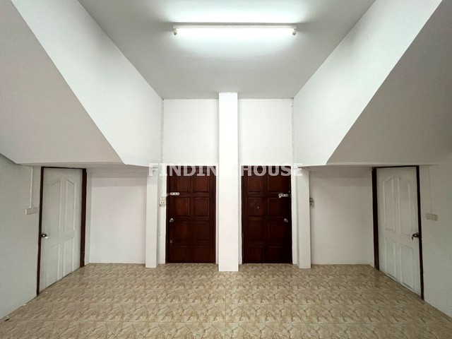 ขายอาคารพาณิชย์ 4 ชั้น 2 คูหา 54.6 ตร.ว. ทำเลดี ใกล้ถนนเอกชัย สมุทรสาคร