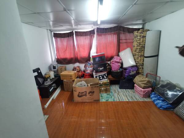  ขาย​ ตึก​4.5ชั้น​ ทำเลดีใกล้​Mrt.ท่าพระ​ ซ.เพชรเกษม 