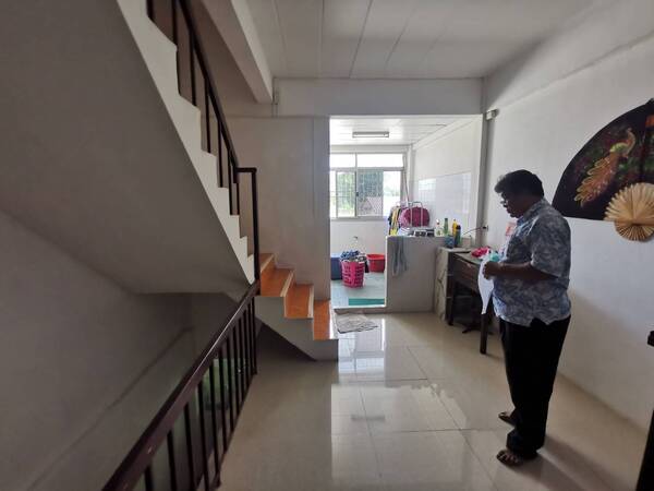  ขาย​ ตึก​4.5ชั้น​ ทำเลดีใกล้​Mrt.ท่าพระ​ ซ.เพชรเกษม 