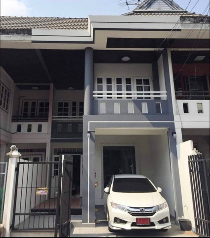 ให้เช่าทาวน์เฮ้าส์ 2 ชั้น สไตล์โมเดิร์นลอฟท์ ทำเลรามอินทรา71กม.8