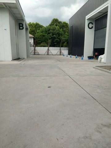 EPL-BR0024 ให้เช่โกดังออฟฟิศ ใกล้เลียบด่วน เอกมัย รามอินทรา ทาวน์ อิน ทาวน์ พื้นที่ 300 ตรม. ออฟฟิศ 3.5 ชั้น 289 ตรม. มีลิฟท์ ที่จอด 6 คัน 