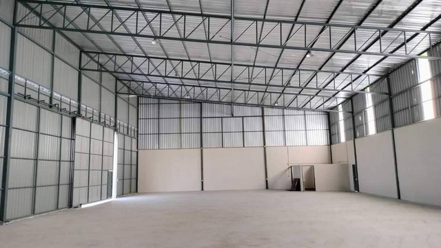 รหัสC5896 ให้เช่าโกดัง มีหลายขนาด ถนนฝั่งเลียบมอเตอร์เวย์ ลำลูกกา คลอง5 ปทุมธานี