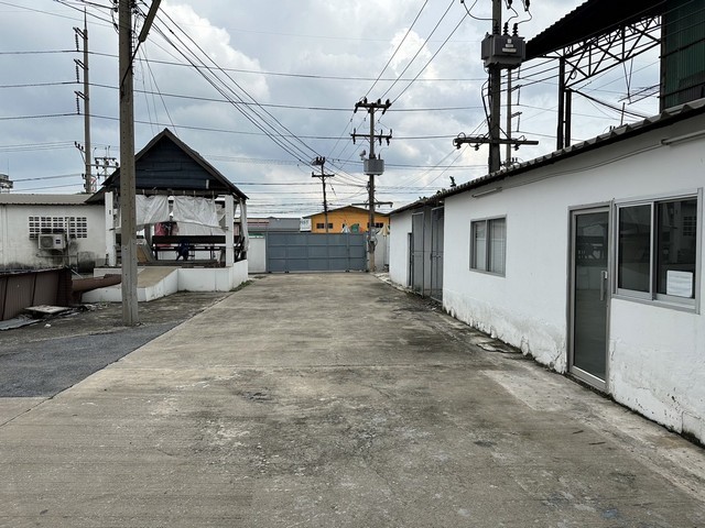 รหัสC5891 ให้เช่าโกดัง พื้นที่ 1,105 ตารางเมตร ไฟฟ้า 3เฟส ตำบลนาดี สมุทรสาคร