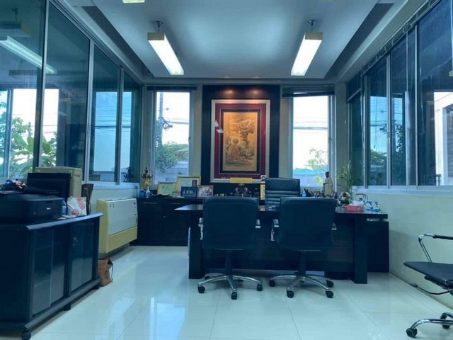 ให้เช่าโกดัง หรือโรงงานใหญ่ พร้อมใช้งาน ตำบล ระหาร  อำเภอ บางบัวทอง  นนทบุรี