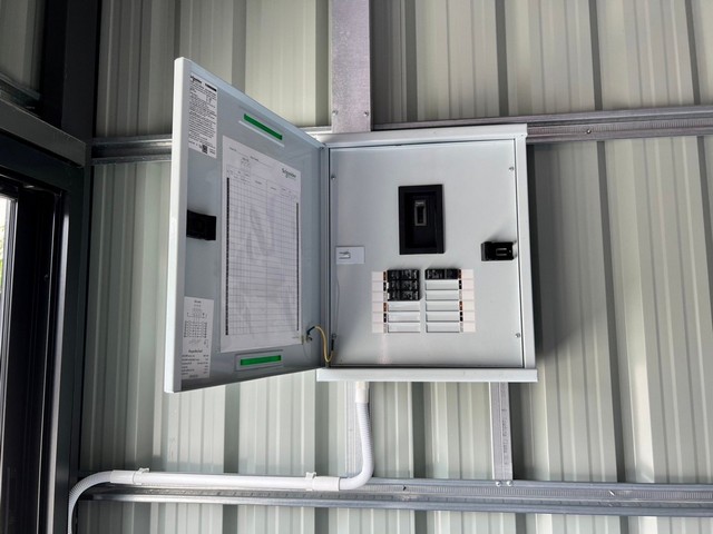 โกดังให้เช่า โรงงานให้เช่า คลังสินค้าให้เช่า พื้น epoxy โชคชัยสี่ วังหิน ลาดพร้าว