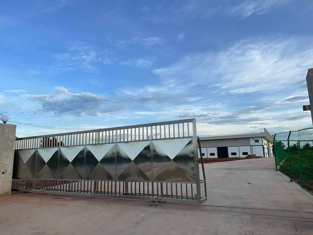 รหัสทรัพย์ R2923 ให้เช่า โรงงาน โกดังใหม่ มีสำนักงาน2ชั้น ท่าเสา กระทุ่มแบน สมุทรสาคร 