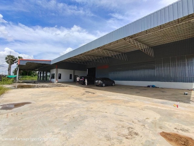 ขายที่ดินพร้อมโกดัง โชว์รูมสินค้าสร้างใหม่พื้นที่ 7 ไร่ 2 งานอยู่อำเภอลาดบัวหลวง จังหวัดอยุธยา