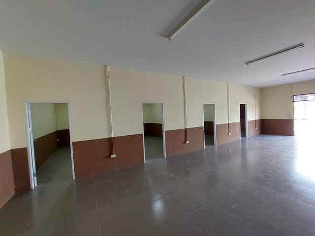 โกดังให้เช่าโรงงานให้เช่าอยู่ถนนนิมิตใหม่เขตคลองสามวากรุงเทพมหานครพื้นที่รวม 2ไร่ 