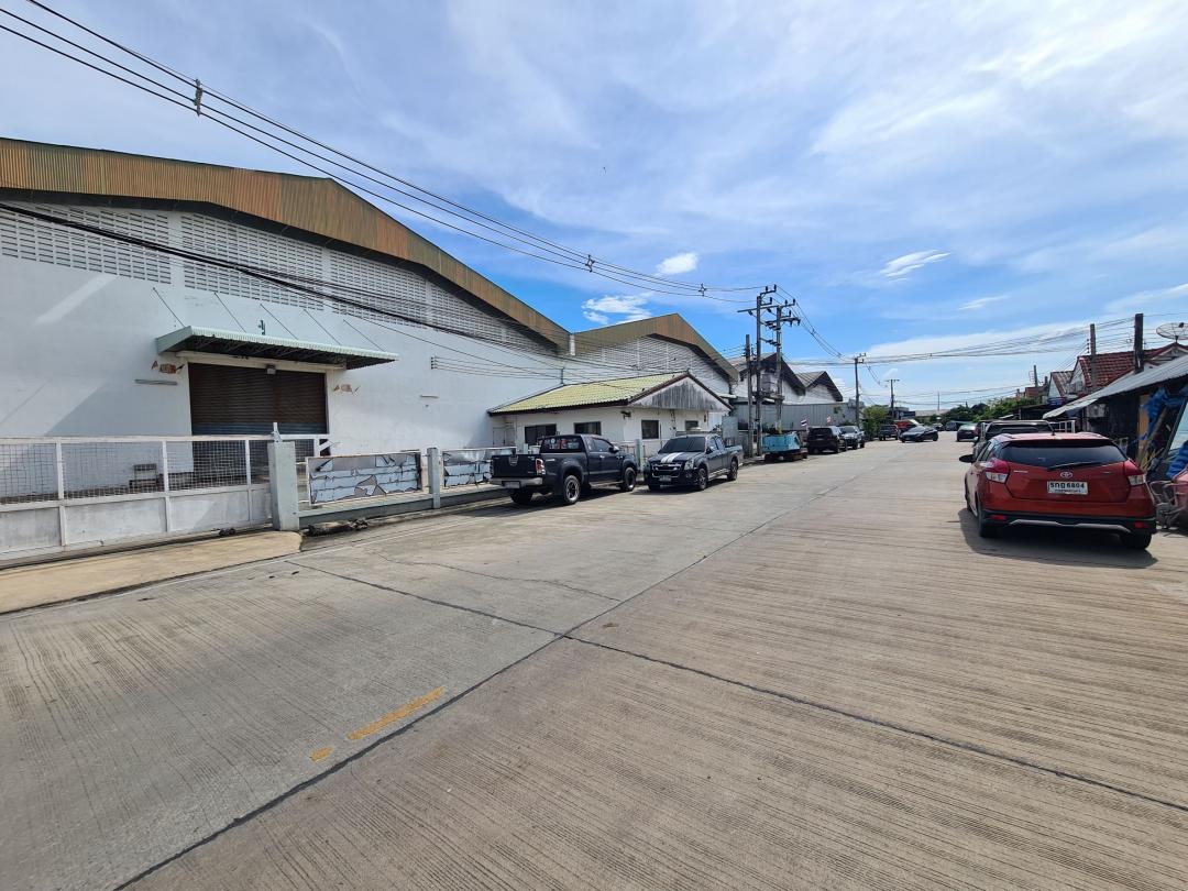 ให้เช่าโกดังพร้อมออฟฟิศ 2,500 ตร.ม.เป็นพื้นที่สีเหลือง บางเสาธง สมุทรปราการ