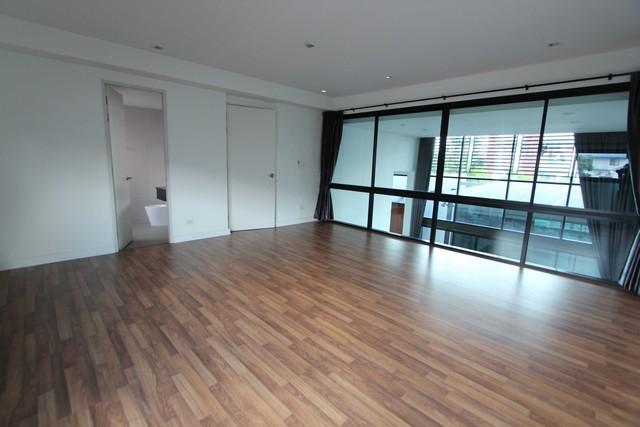 EPL-HR2836 ให้เช่าโฮมออฟฟิศ4 ชั้น โครงการ THE PENTAS RATCHADA-RAMA 9 สไตล์โมเดิร์นลอฟท์ 7ห้องเอนกประสงค์ 6ห้องน้ำ พื้นที่510 ตร.ม.