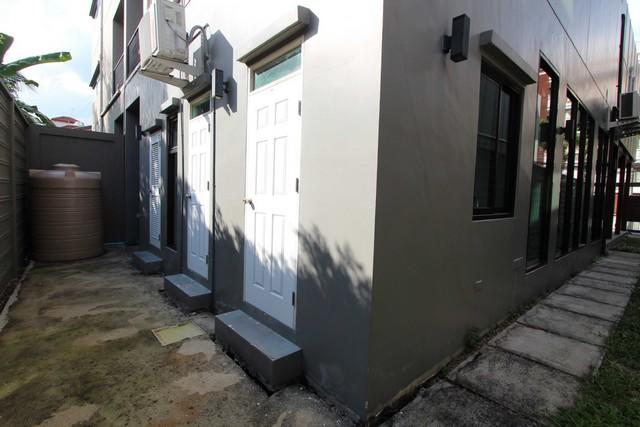 EPL-HR2836 ให้เช่าโฮมออฟฟิศ4 ชั้น โครงการ THE PENTAS RATCHADA-RAMA 9 สไตล์โมเดิร์นลอฟท์ 7ห้องเอนกประสงค์ 6ห้องน้ำ พื้นที่510 ตร.ม.