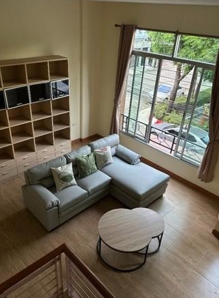 ให้เช่าทาวน์โฮม 3 ชั้น บ้านกลางเมืองบริติชทาวน์ ศรีนครินทร์