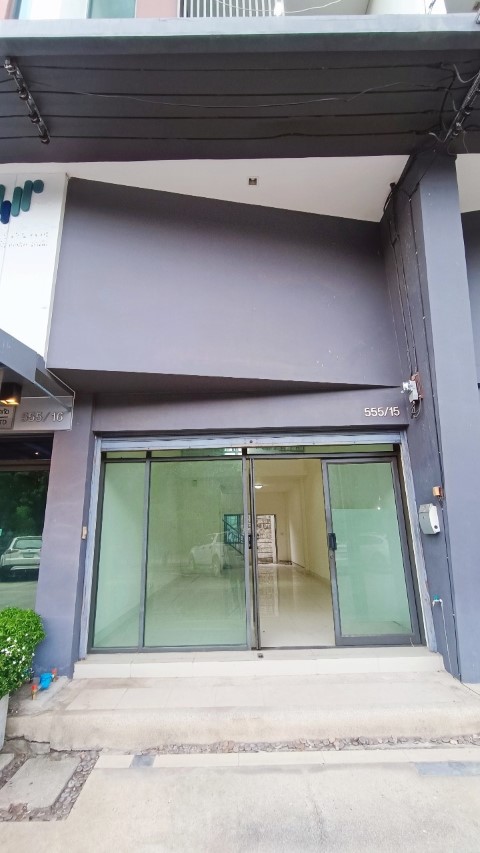 ขายโฮมออฟฟิศ ถนนสุขาภิบาล 5 ตรงข้ามเขตสายไหม B Avenue วัชรพล สภาพสวย เหมาะอยู่อาศัย และทำออฟฟิศ โครงการ บี อเวนิว วัชรพล