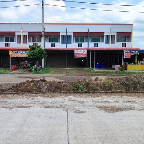 ด่วน ขายอาคารพาณิชย์ 3 คูหา ตรงข้ามปั้ม ปตท. วังงิ้ว ตำบล วังงิ้วใต้ อำเภอ ดงเจริญ จังหวัด พิจิตร