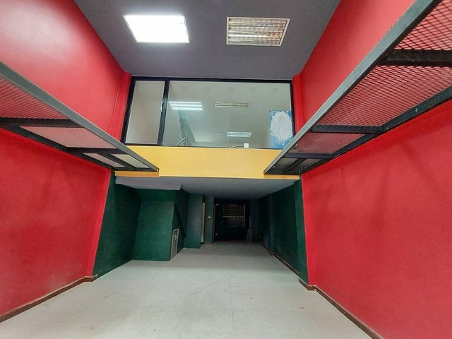 อาคารพาณิชย์ 1คูหา 4ชั้นครึ่ง ที่ทำเลทอง ข้างบขส. จ.อุดรธานี  ZE582