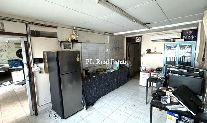  ให้เช่าบ้าน อาคาร  หมู่บ้านเสรี พระราม 9 ซอย41  เนื้อที่ 105 ตรว เหมาะธุรกิจ คาเฟ่ ร้านอาหาร สำนักงาน