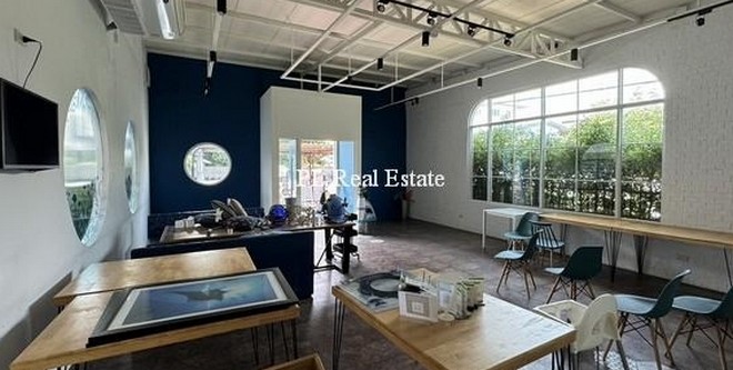  ให้เช่าบ้าน อาคาร  หมู่บ้านเสรี พระราม 9 ซอย41  เนื้อที่ 105 ตรว เหมาะธุรกิจ คาเฟ่ ร้านอาหาร สำนักงาน