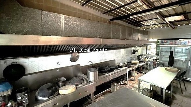  ให้เช่าบ้าน อาคาร  หมู่บ้านเสรี พระราม 9 ซอย41  เนื้อที่ 105 ตรว เหมาะธุรกิจ คาเฟ่ ร้านอาหาร สำนักงาน