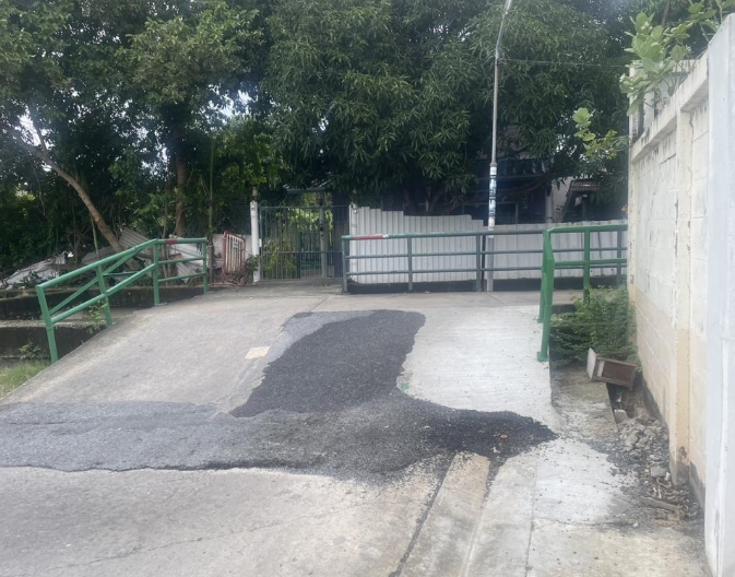 ให้เช่าโกดัง 2,500 ตรม  ซอยวัดชมนิมิตร ย่านสุขสวัสดิ์ ประชาอุทิศ