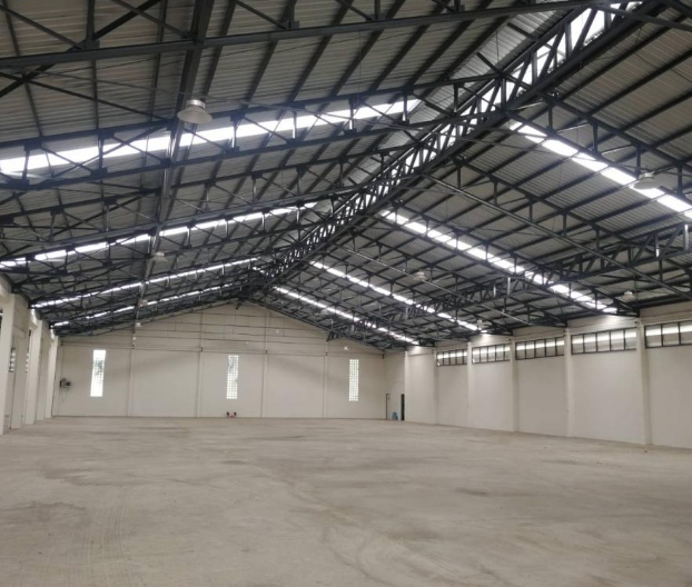 ให้เช่าโกดัง 2,500 ตรม  ซอยวัดชมนิมิตร ย่านสุขสวัสดิ์ ประชาอุทิศ