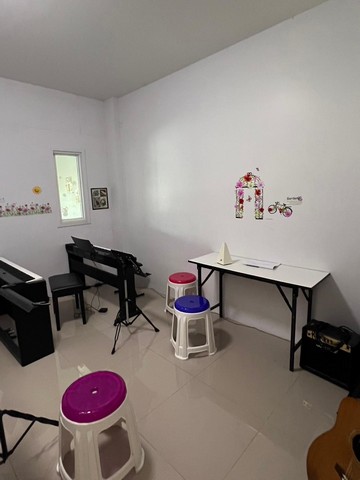 บ้านสวย 3 ชั้น ในซอย.ฉาง ใกล้ห้างเซนทรัล  จังหวัดนครศรีธรรมราช    ZST176