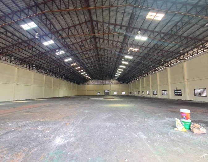 ให้เช่า โกดัง โรงงาน พื้นที่ 2,500 ตรม  บางเสาธง สมุทรปราการ