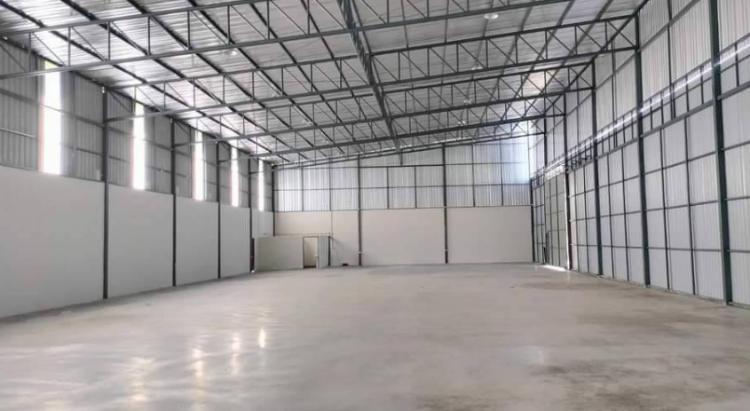 ให้เช่า โกดัง ขนาด 108-972 ตรม  ฝั่งเลียบมอเตอร์เวย์ ลำลูกกา คลอง 5 ปทุมธานี