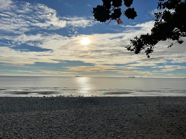 ทรัพย์มั่งคั่งรับปี 67 ที่ใกล้หาดทุ่งวัวแล่น ต.สะพลี อ.ปะทิว จ.ชุมพร ราคาคุยได้ สนใจโทรตรง 096-882-1857