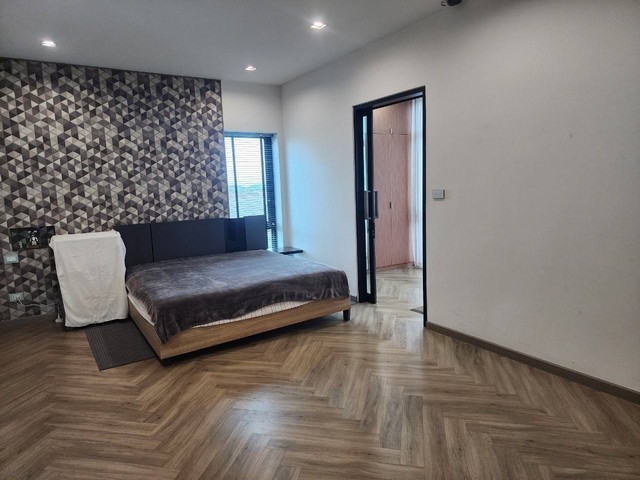 WW92S  ขาย ที่ดินพร้อมอาคารสำนักงานรวมที่พักอาศัย 4ชั้น ถนนสุขาภิบาล5 ซอย22 เข้าซอยเพียง 300 เมตร