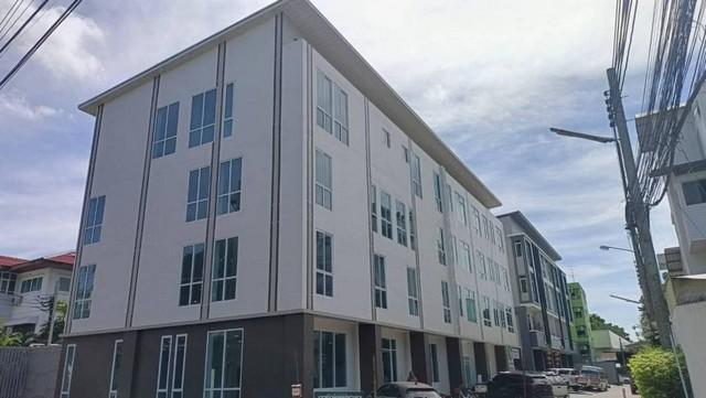 ขายโฮมออฟฟิศ 4 ชั้น 3 คูหา ถ.สุทธิสารวินิจฉัย โครงการ รัชฎากาญจน์ รัชดา-สุทธิสาร  มีลิฟท์  ขนาดพื้นที่ใช้สอย 924 ตรม.3 ห้องนอน 9 ห้องน้ำ