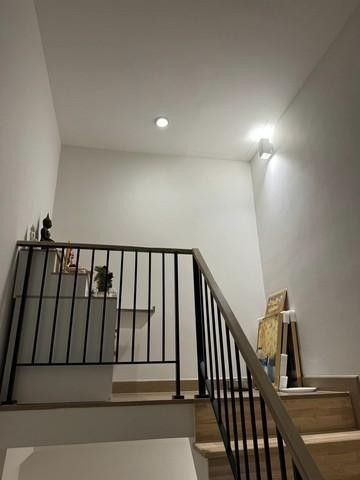 PO77 ขายบ้าน หมู่บ้าน วี คอมพาวด์ บางนา-ศรีนครินทร์ V COMPOUND BANGNA-SRINAKARIN ใกล้เมกะ บางนา เฟอร์ครบพร้อมอยู่ 3 ห้องนอน   