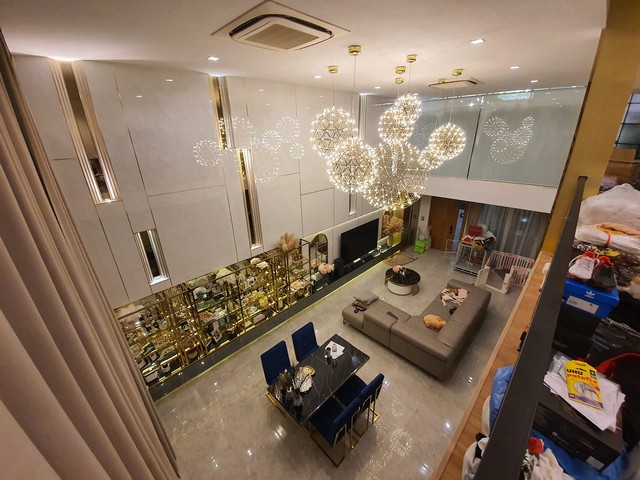 ขายโฮมออฟฟิศหรู 3.5 ชั้น 385 ตรม. โครงการ Glam ใจกลางลาดพร้าว-โชคชัย 4 สตรีวิทยา 2 เดินทางสะดวก 