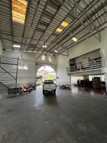 ให้เช่าโกดัง พื้นที่ใช้สอยรวม 360 ตารางเมตร ซอยสุขสวัสดิ์ 64 พระประแดง สมุทรปราการ