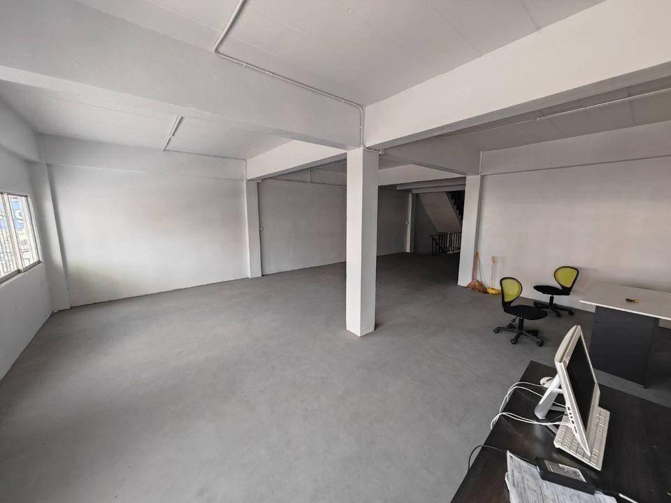 EPL-BR0030 ขายหรือให้เช่าอาคารพาณิชย์ 2 คูหา สภาพใหม่ ถนนแพรกษา เนื้อที่ทั้งหมด 80 ตร.ว ด้านหน้าติดถนนใหญ่ เมืองสมุทรปราการ 