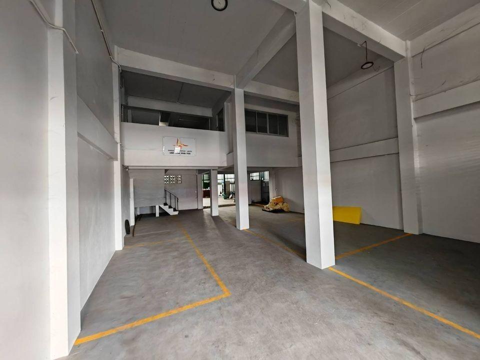 EPL-BR0030 ขายหรือให้เช่าอาคารพาณิชย์ 2 คูหา สภาพใหม่ ถนนแพรกษา เนื้อที่ทั้งหมด 80 ตร.ว ด้านหน้าติดถนนใหญ่ เมืองสมุทรปราการ 