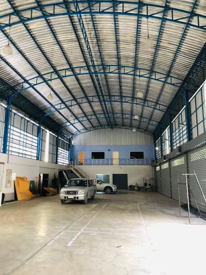 ให้เช่าโกดังพร้องสำนักงานออฟฟิศ  พื้นที่ใช้สอย 1,120 ตารางเมตร ซอยทรงพล2 นครปฐม ใกล้ถนนเพชรเกษม