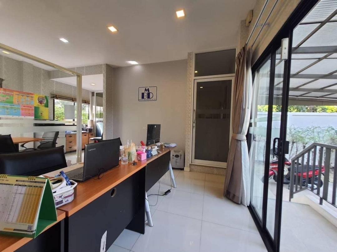 ให้เช่าทาวน์โฮม 3ชั้น โครงการVilla Albero Rama 9 ถนนกรุงเทพกรีฑา