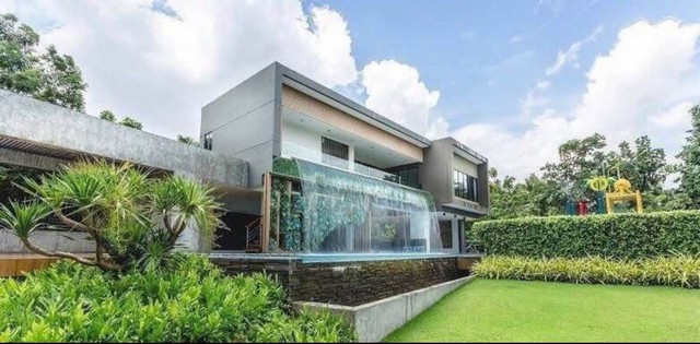 ให้เช่าบ้านเดี่ยว 2 ชั้นหลังใหม่ 261 ตรม. 4 ห้องนอน หมู่บ้าน H-Cape Serene บางนา-สุขาภิบาล 2 ใกล้สนามบินสุวรรณภูมิ
