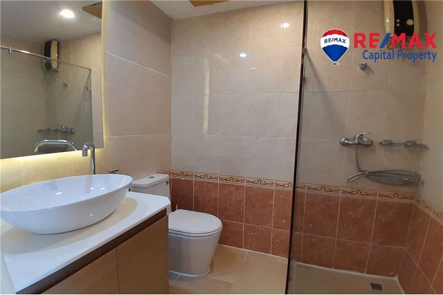 ขาย - ห้องหรู ซีวิว 2 ห้องนอนที่ชมทะเล รีสอร์ท            