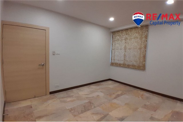 ขาย - ห้องหรู ซีวิว 2 ห้องนอนที่ชมทะเล รีสอร์ท            