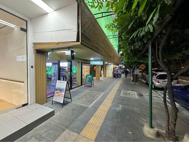 ให้เช่าอาคารพาณิชย์ 5 ชั้น 300 ตรม ติดถนนสุขุมวิท เหมาะทำธุรกิจ คลินิก ร้านอาหาร ใกล้ BTS ทองหล่อ