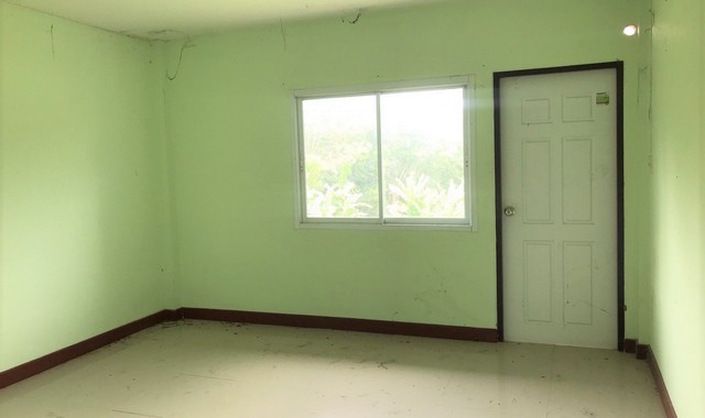 ขายอาคารพาณิชย์ใกล้ โรงพยาบาลคีรีรัฐนิคม อำเภอคีรีรัฐนิคม จังหวัดสุราษฎร์ธานี PKK04-05867