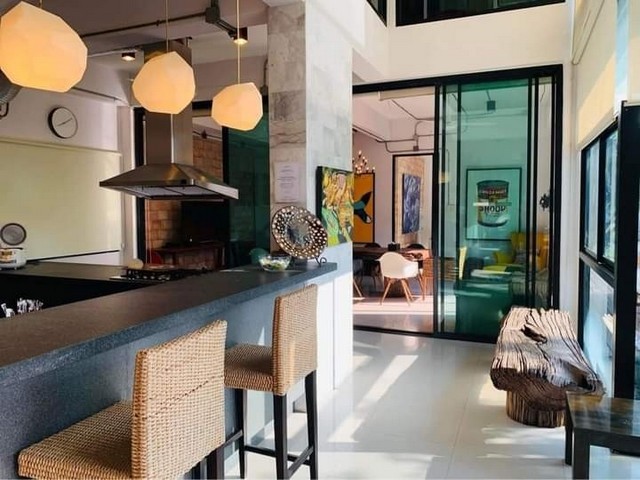 WW88G  ขาย โฮมออฟฟิศ 3 ชั้น หมู่บ้านซีนิธ ซอยโรจนมินทร์ ซอยเดียวกับโรงเรียนนานาชาติสิงคโปร์