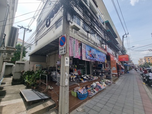 ขาย อาคารพาณิชย์ 4ชั้น เนอวาน่าพาร์ค ลาดพร้าว-รามคำแหง53 ติดถนน