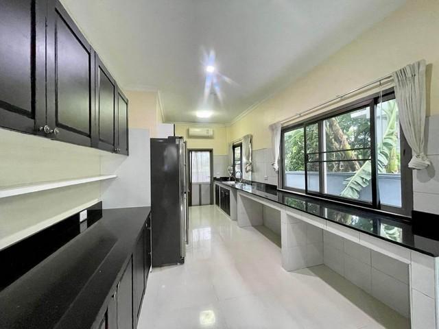 BH2530 ให้เช่าบ้านเดี่ยว วิวทะเลสาป ย่านพระราม9 หมู่บ้านมาสเตอร์พีชพระราม9