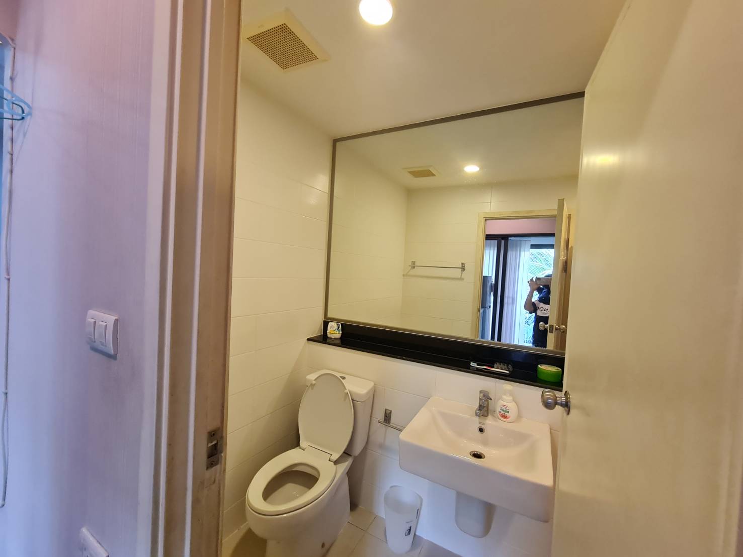 condo เดอะทรี พริวาต้า 27SQ.M. 1 Bedroom 1 ห้องน้ำ ใกล้ ประชาราษฎร์สาย1 HOT DEAL!!
