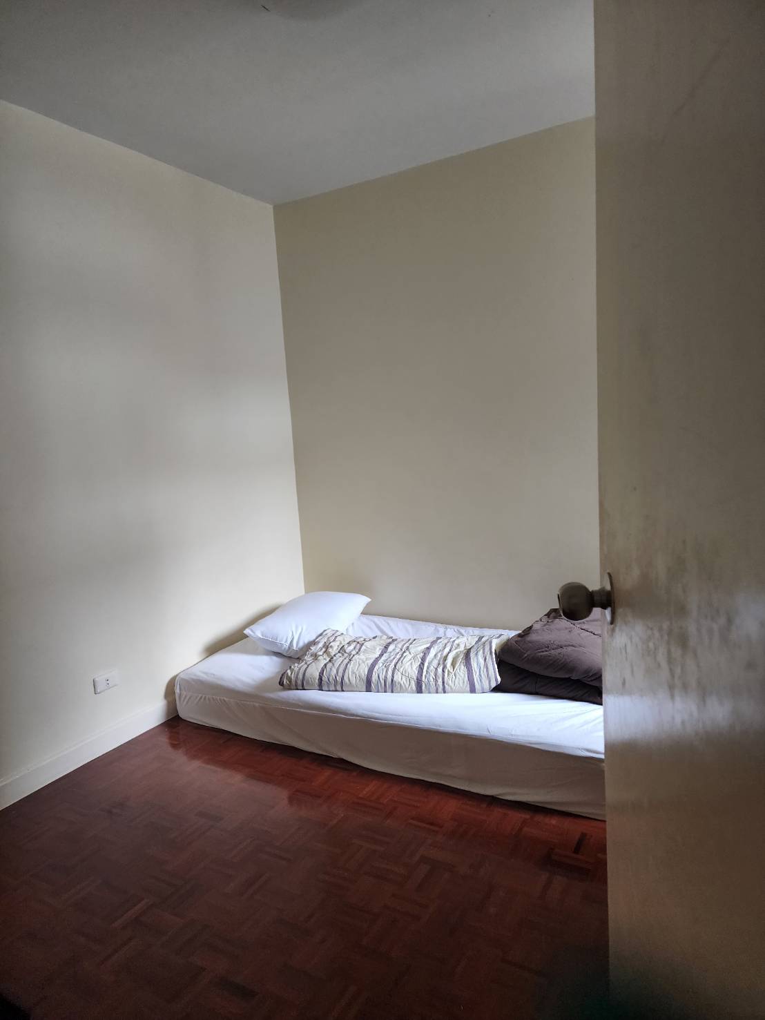   condominium วิคตอเรีย เลควิว Victoria Lakeview พ.ท. 56 ตาราง.เมตร 2 นอน 1800000 BAHT Hot!